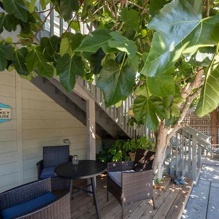 Nantucket Penthouse - Walk To Restaurants Beaches Activies & So Much More Халф Мун Бей Екстериор снимка