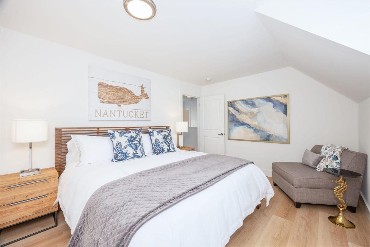 Nantucket Penthouse - Walk To Restaurants Beaches Activies & So Much More Халф Мун Бей Екстериор снимка